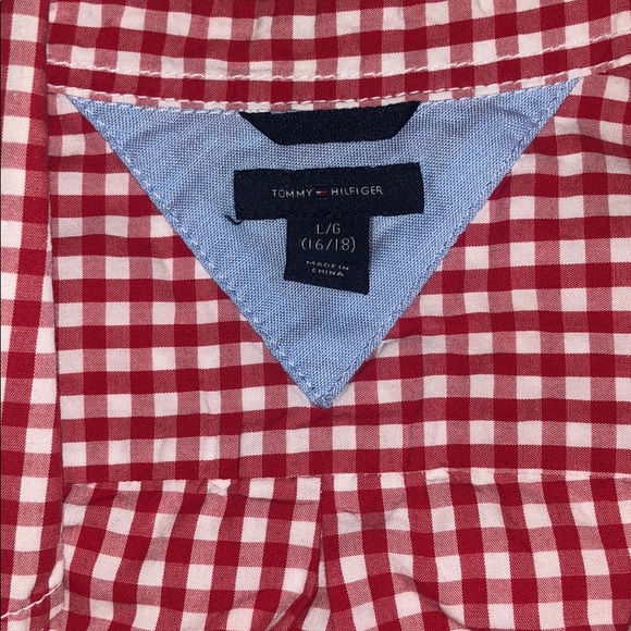 Tommy Hilfiger Plaid shirt. - Picture 2 of 4